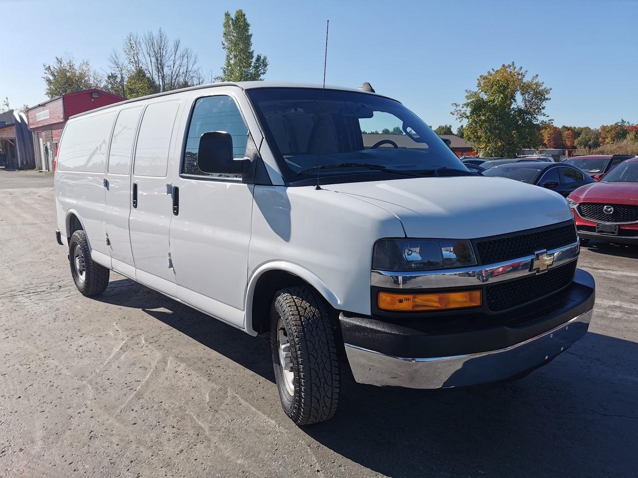 2021 Chevrolet Express 2500 Photo