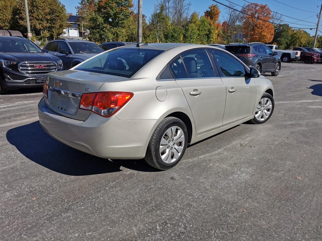 2016 Chevrolet Cruze Limited 1LT - Photo #5