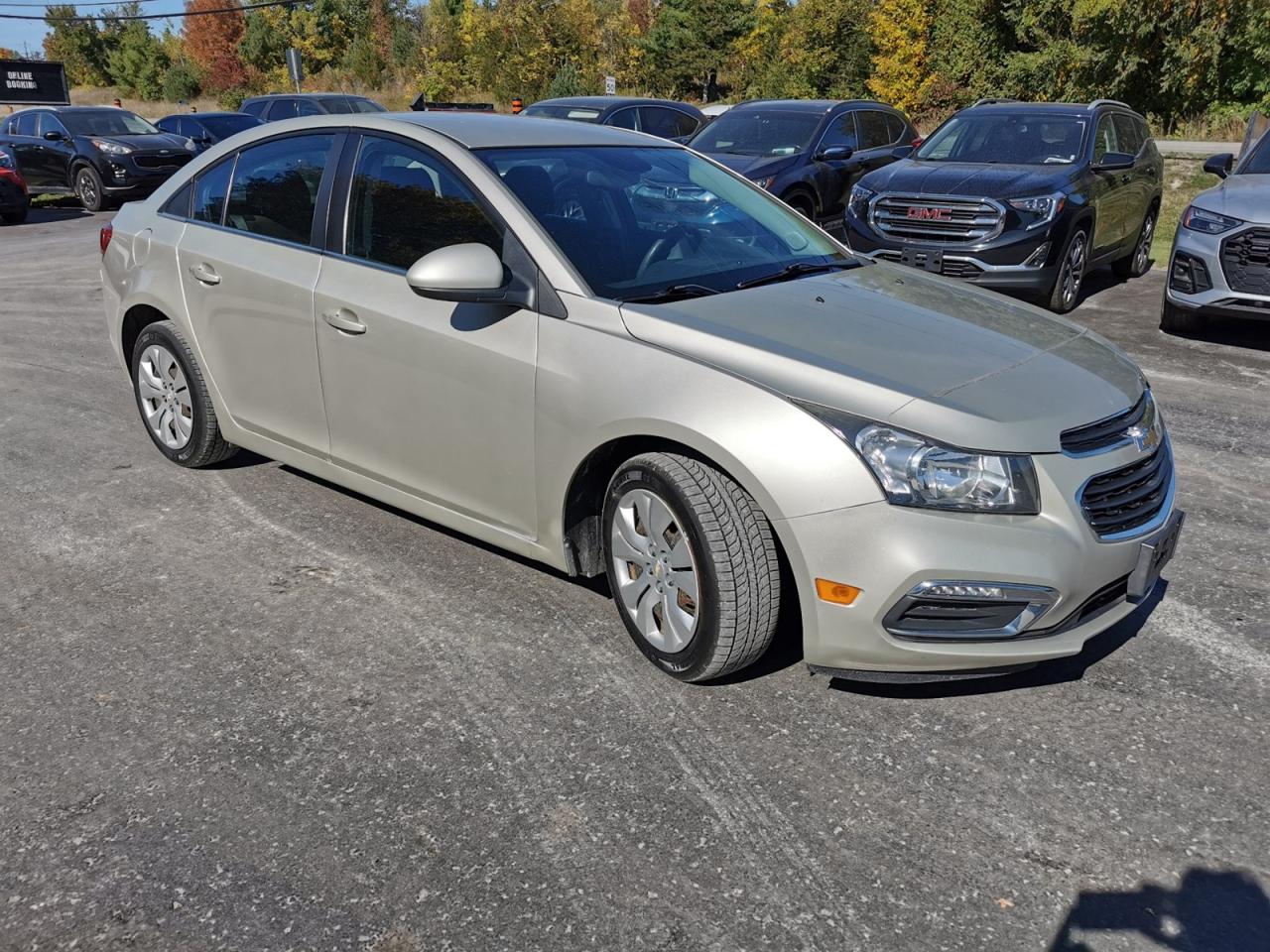 2016 Chevrolet Cruze Limited 1LT Photo2