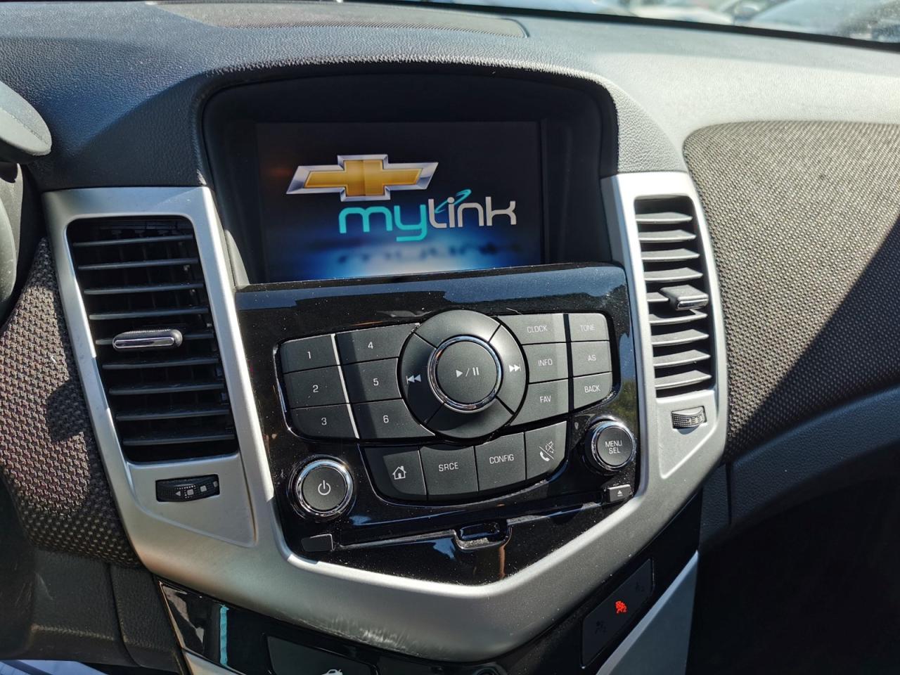 2016 Chevrolet Cruze Limited 1LT - Photo #16