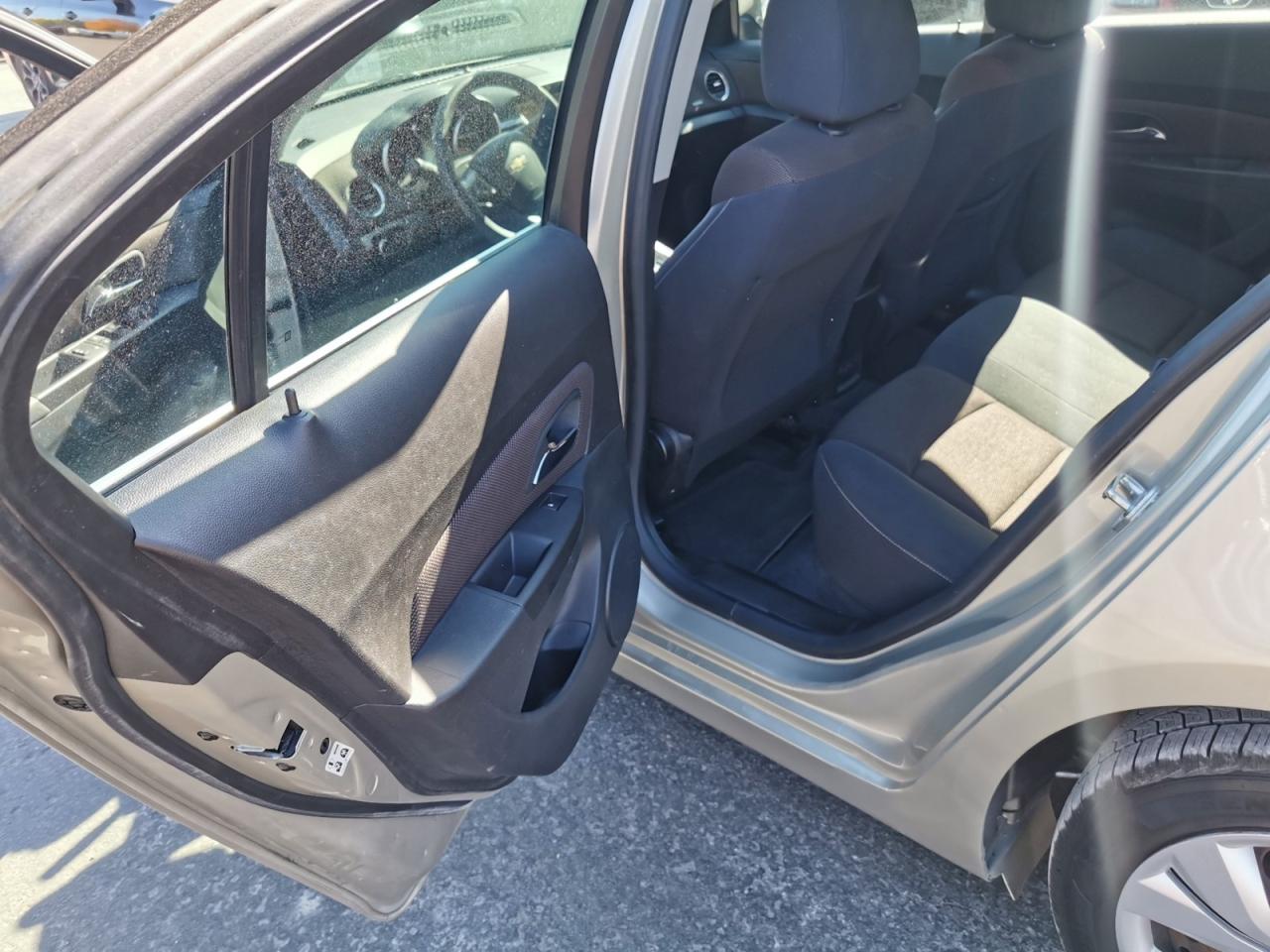 2016 Chevrolet Cruze Limited 1LT - Photo #20