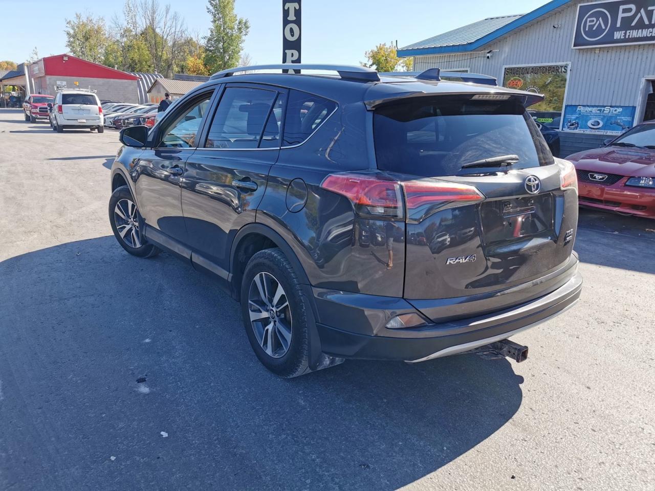 2016 Toyota RAV4 XLE AWD - Photo #7