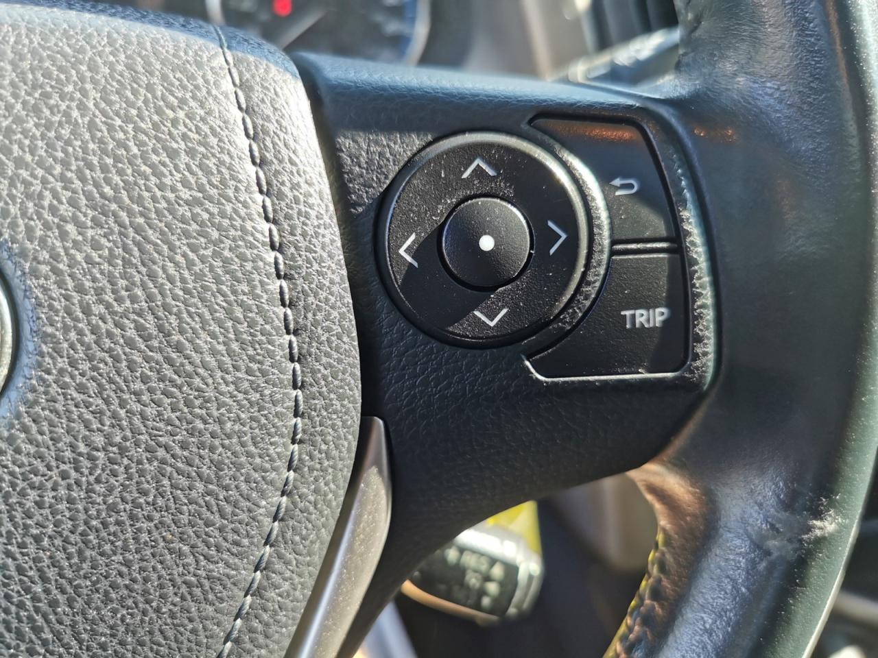 2016 Toyota RAV4 XLE AWD - Photo #18
