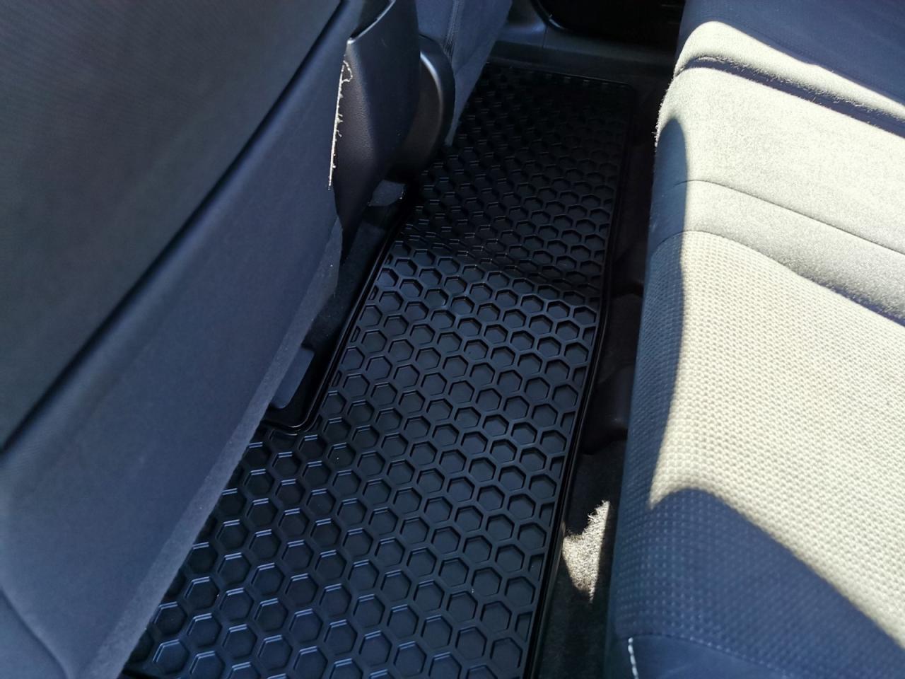2016 Toyota RAV4 XLE AWD - Photo #27