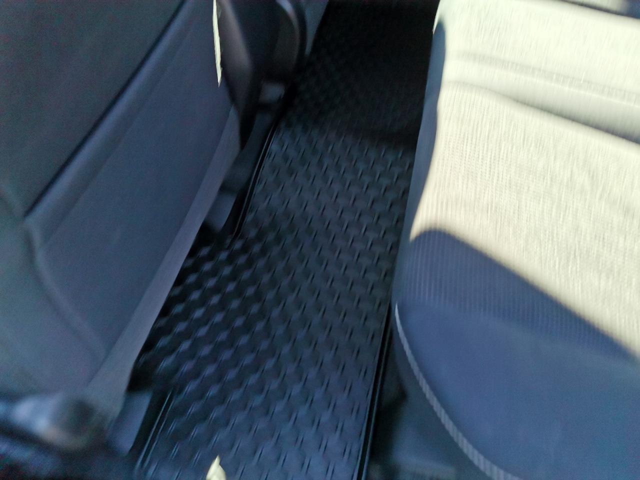 2016 Toyota RAV4 XLE AWD - Photo #28