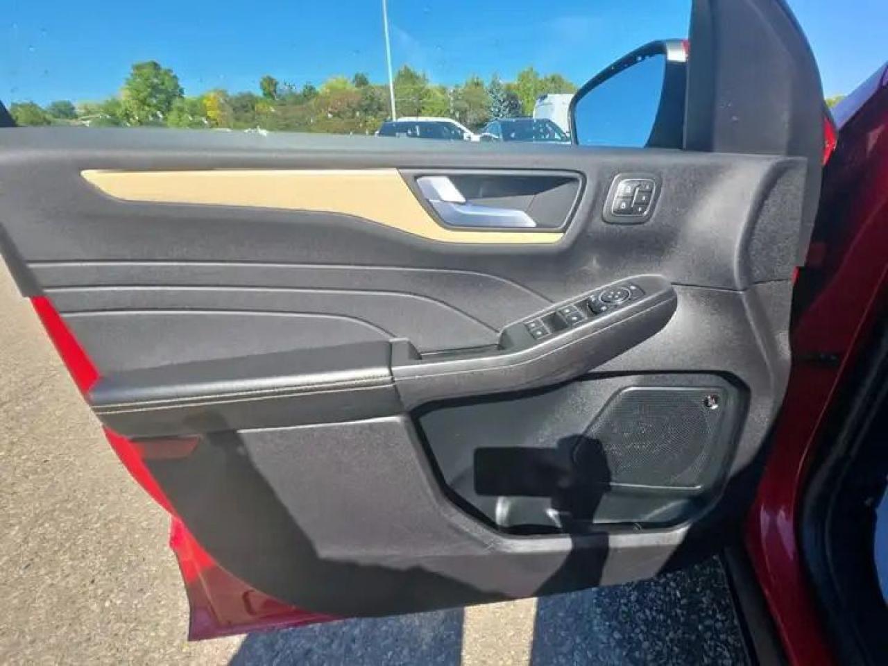 2022 Ford Escape TITANIUM, HYBRID! ELITE PACKAGE! PANO ROOF! NAV! Photo