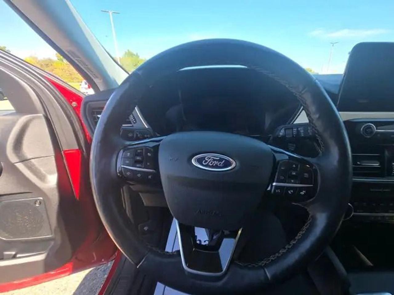 2022 Ford Escape TITANIUM, HYBRID! ELITE PACKAGE! PANO ROOF! NAV! Photo
