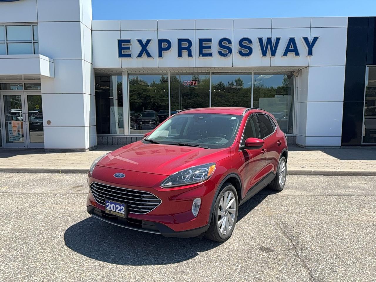 2022 Ford Escape TITANIUM, HYBRID! ELITE PACKAGE! PANO ROOF! NAV!