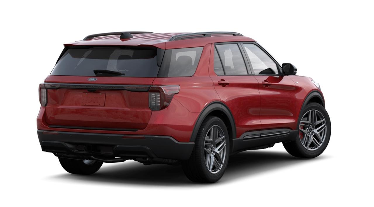 2025 Ford Explorer ST-Line Photo