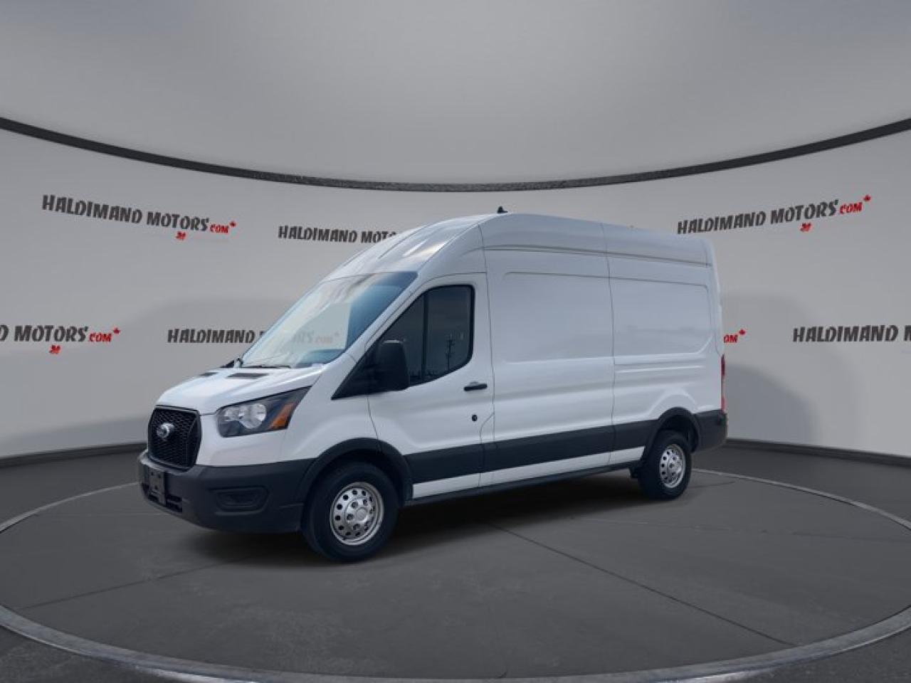 2024 Ford Transit Cargo Van T250 AWD | 148" HIGH ROOF | LOW KMs Photo3