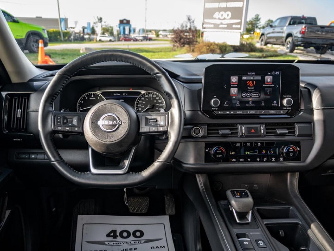 2024 Nissan Pathfinder S Photo2