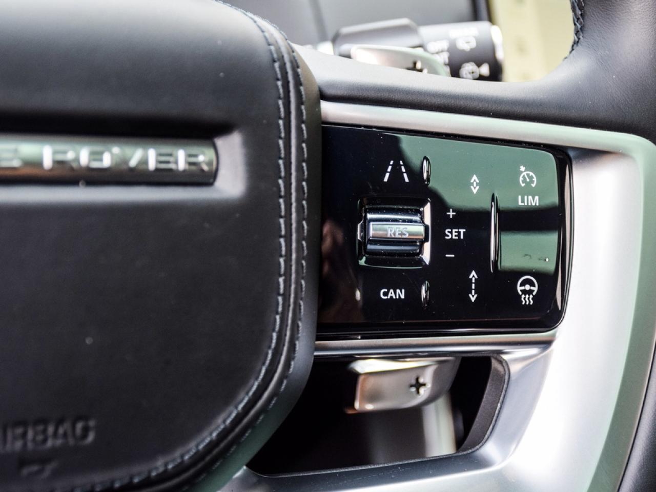 2024 Land Rover Range Rover P530 SE Photo