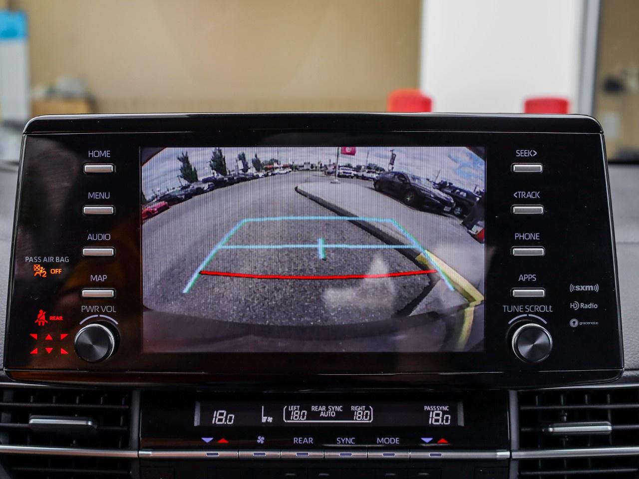 2024 Toyota Sienna XLE 8-Passenger Photo