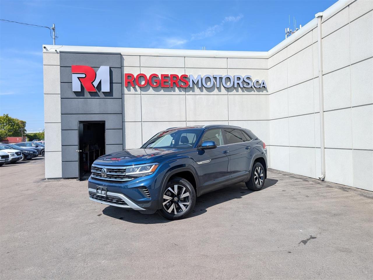 Used 2021 Volkswagen Atlas Cross Sport AWD - NAVI - PANO ROOF - TECH FEATS for sale in Oakville, ON