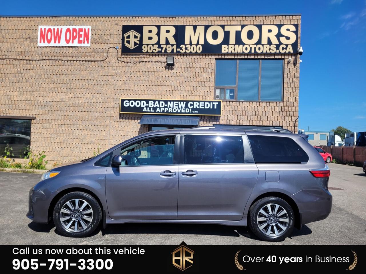2018 Toyota Sienna LE | AWD | Power doors Photo