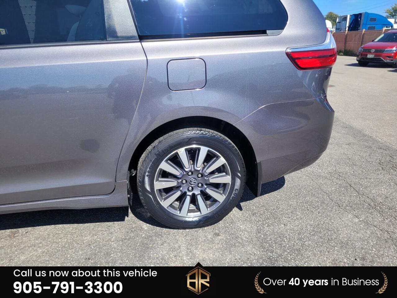 2018 Toyota Sienna LE | AWD | Power doors Photo