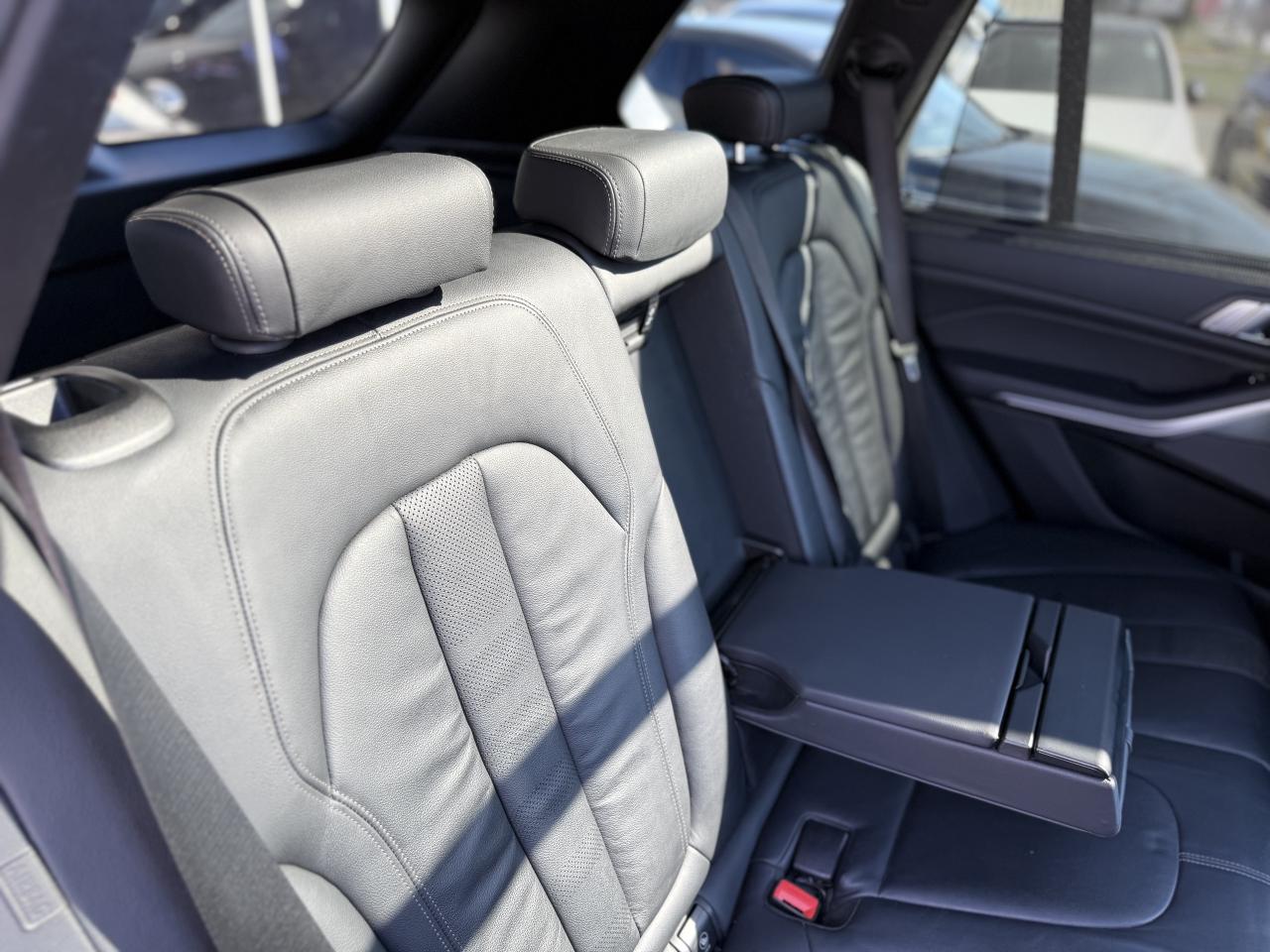 2020 BMW X5 //M SPORT | HARMAN KARDON | PANO | HEAD UP DISPLAY Photo