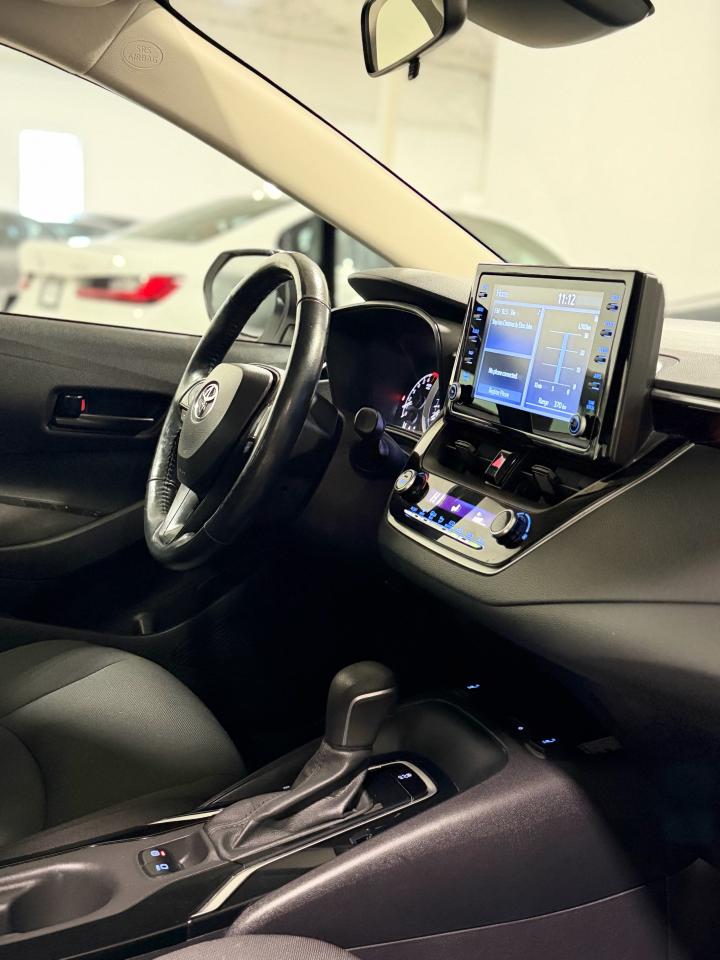 2022 Toyota Corolla LE Photo