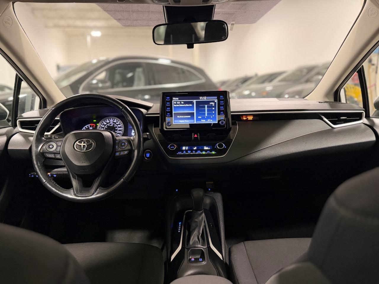 2022 Toyota Corolla LE Photo