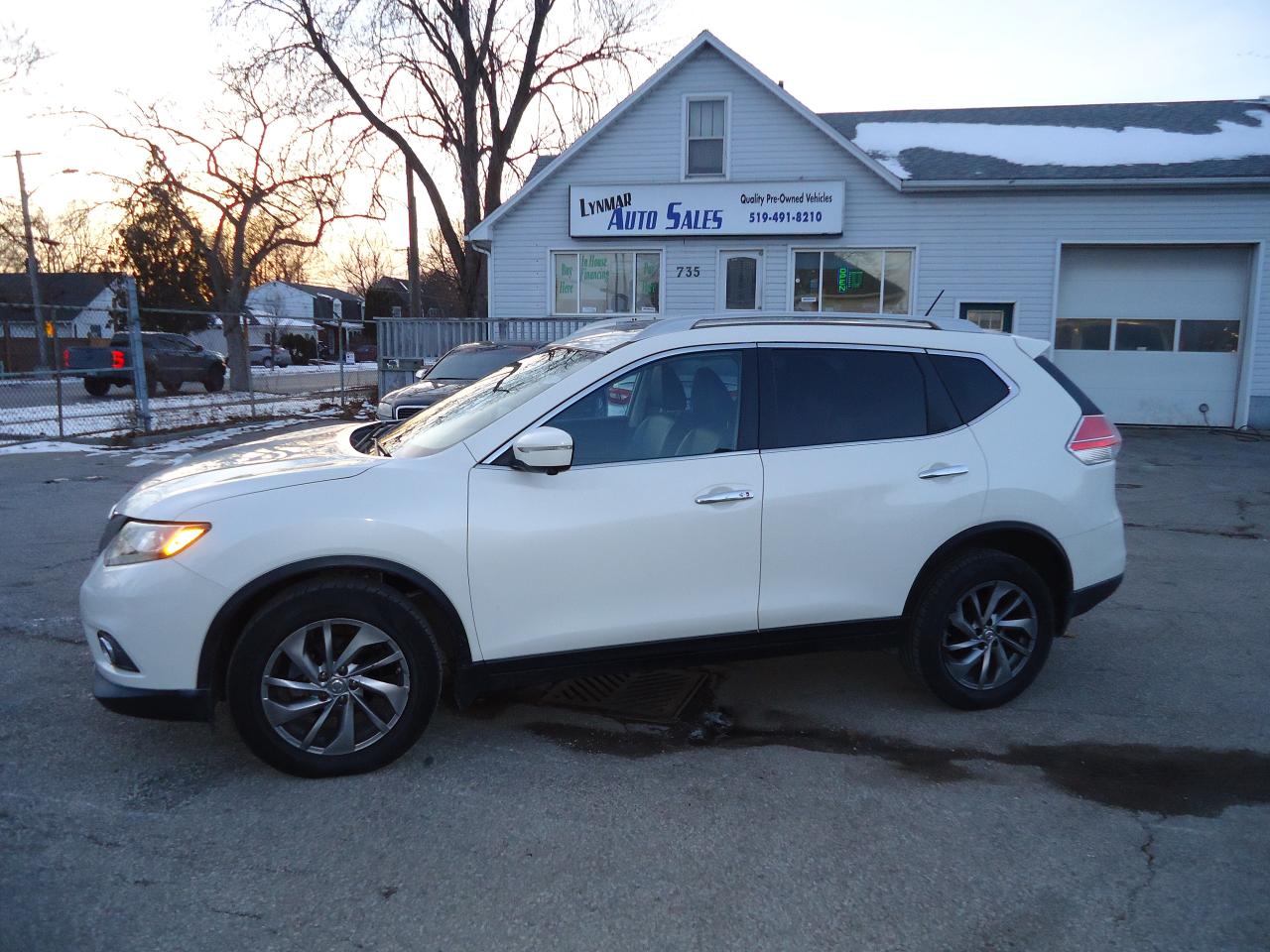 Used 2015 Nissan Rogue AWD 4dr S for sale in Sarnia, ON