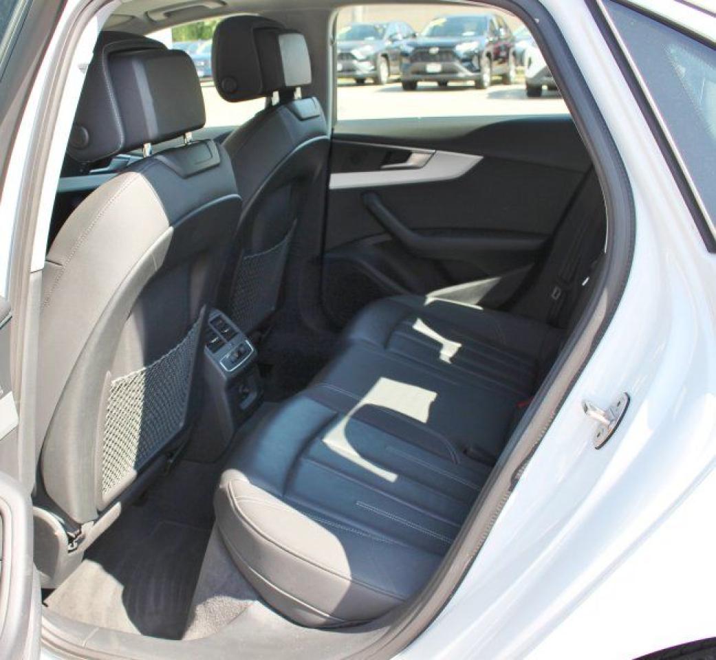 2023 Audi A4 Komfort*AWD*Heated Leather*Sun Roof*BT*Rear Cam - Photo #16