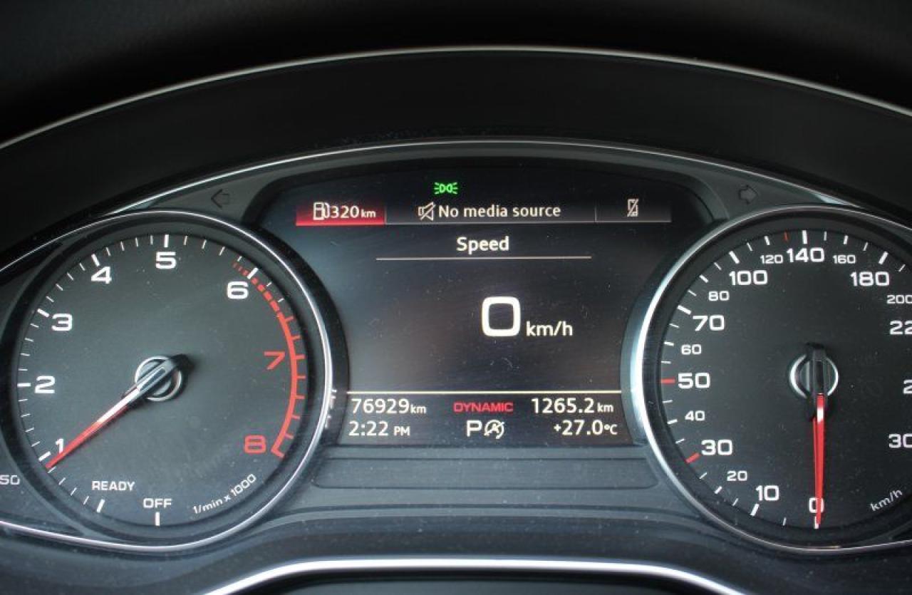 2023 Audi A4 Komfort*AWD*Heated Leather*Sun Roof*BT*Rear Cam - Photo #26