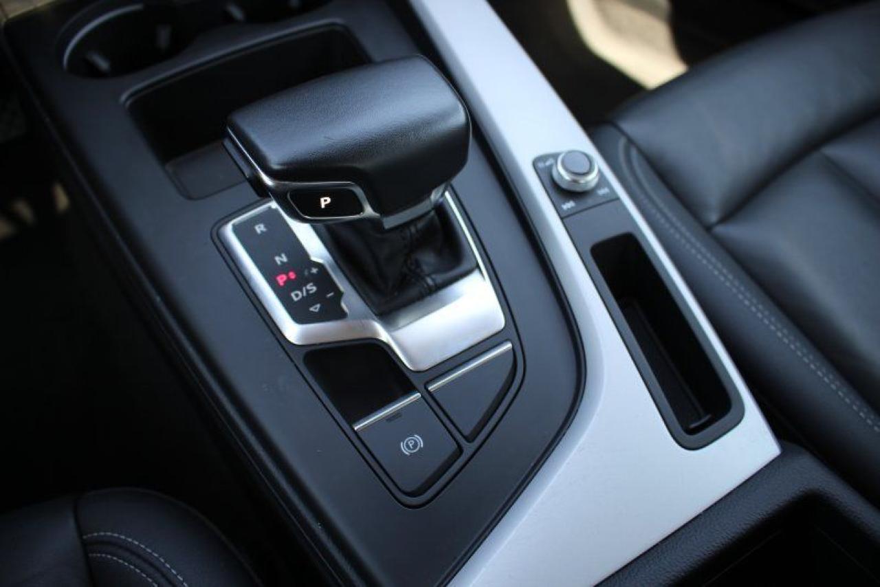 2023 Audi A4 Komfort*AWD*Heated Leather*Sun Roof*BT*Rear Cam - Photo #20