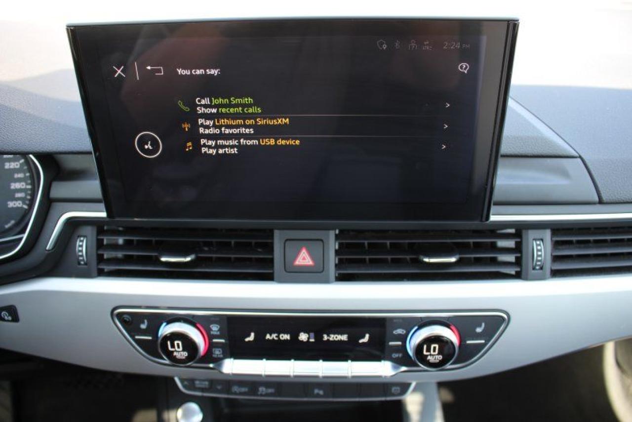 2023 Audi A4 Komfort*AWD*Heated Leather*Sun Roof*BT*Rear Cam - Photo #24