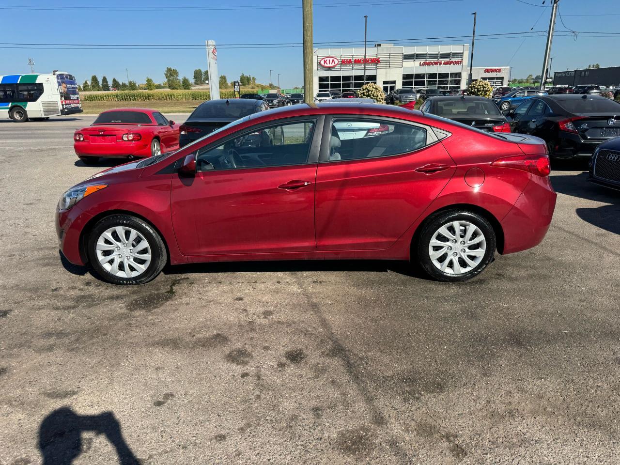 2013 Hyundai Elantra GL - Photo #2