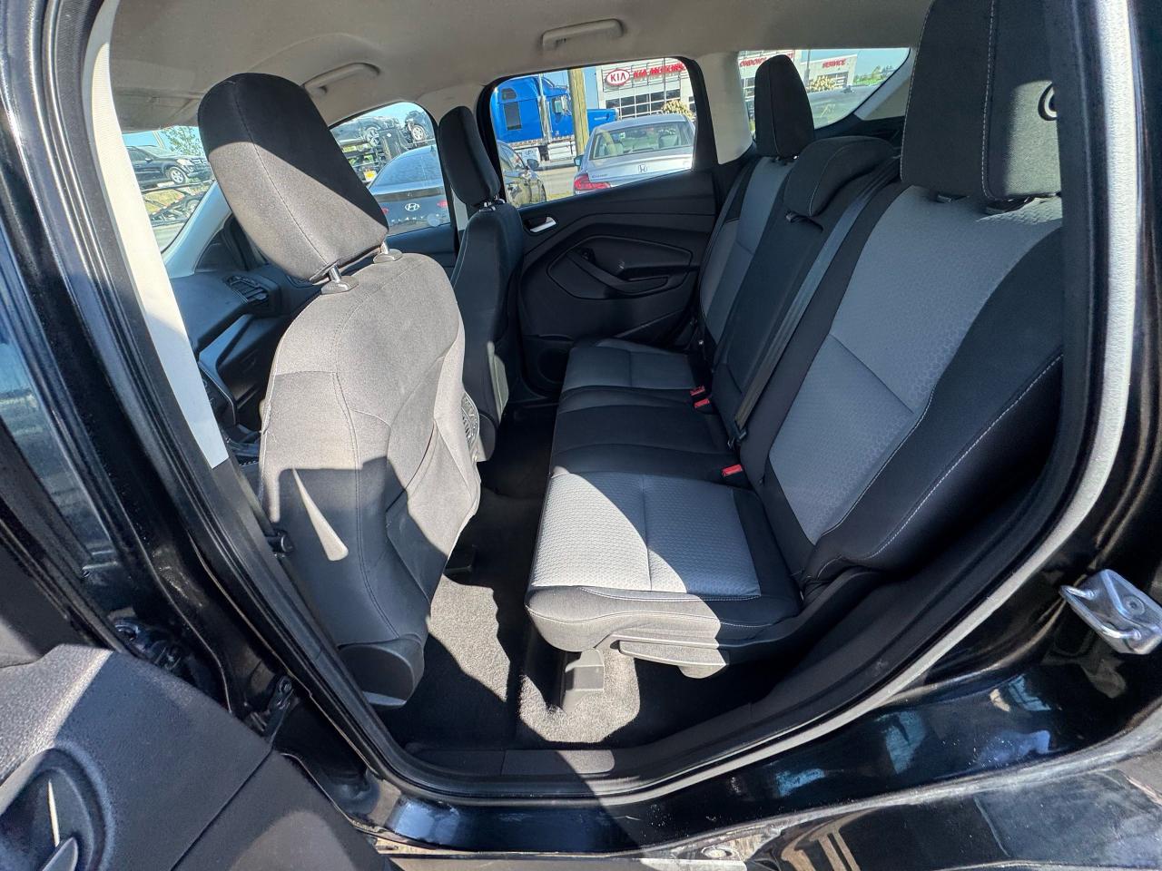 2018 Ford Escape SE - Photo #12