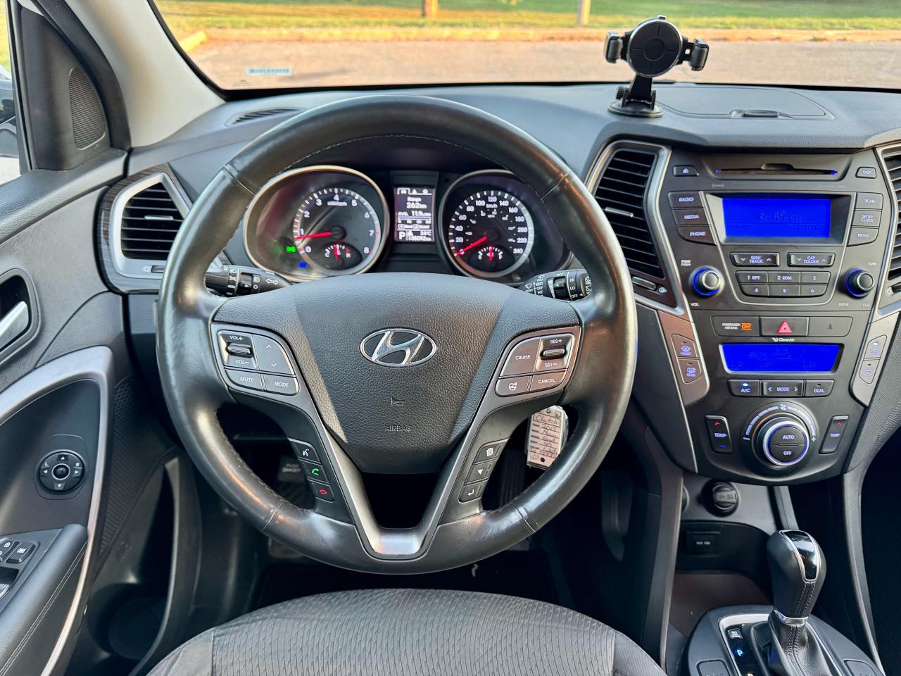 2015 Hyundai Santa Fe Sport Premium Photo3