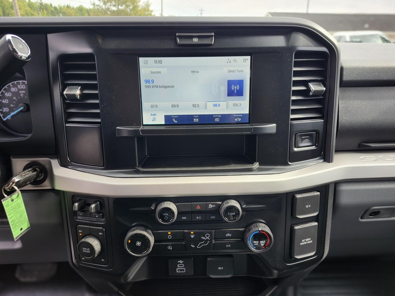 2026 Ford F-350 Super Duty SRW XLT 4WD CREW CAB 8' BOX Photo5