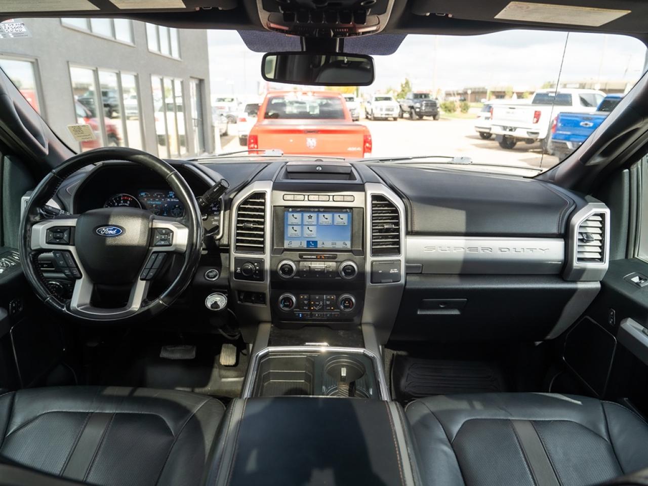 2019 Ford SUPER DUTY F-350 SRW Platinum 4WD Crew Cab LIFT/RIM/TIRES Photo30