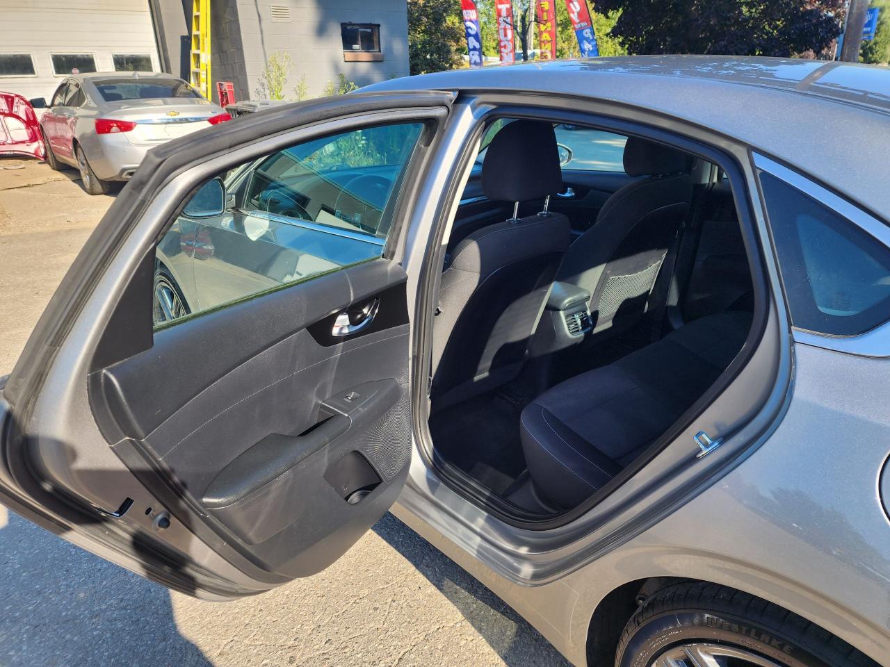 2021 Kia Forte EX l Clean Carfax l No Accident - Photo #10