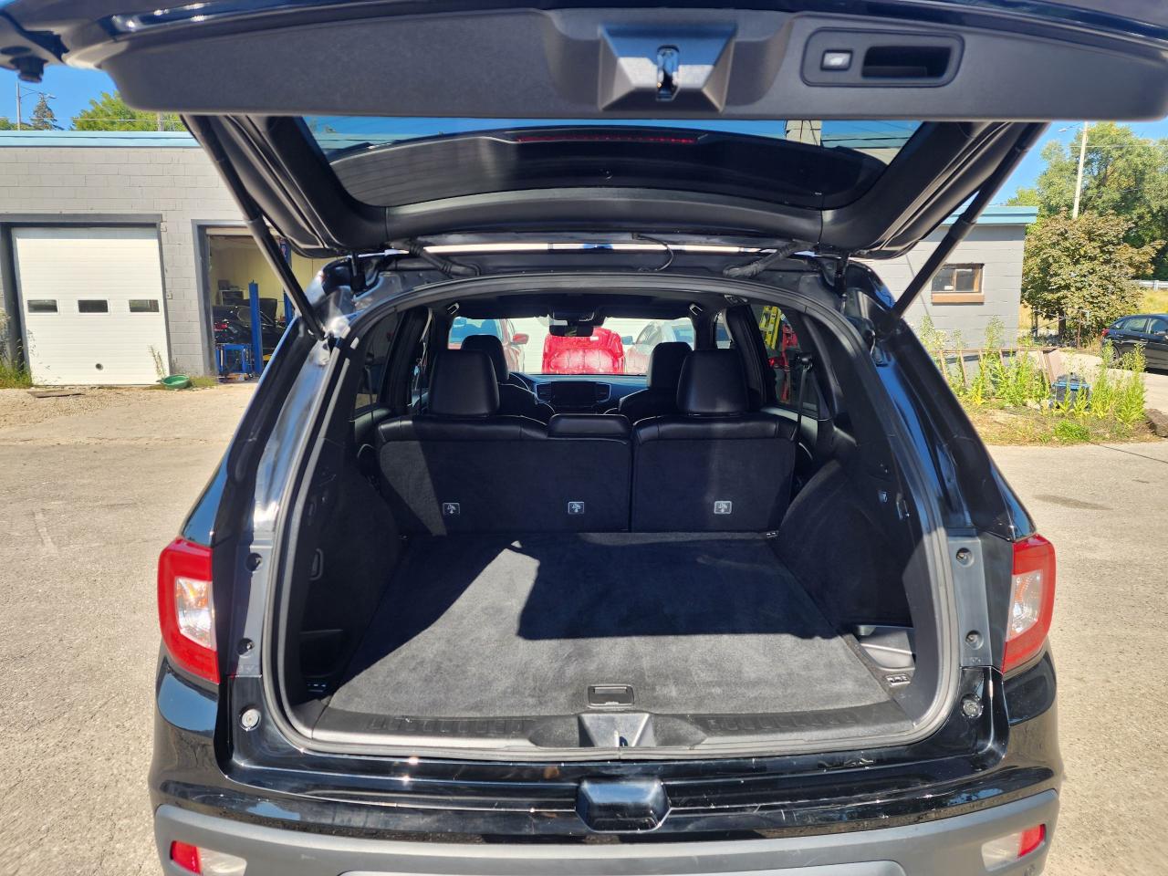 2019 Honda Passport Touring l Clean Carfax l No Accidents - Photo #10