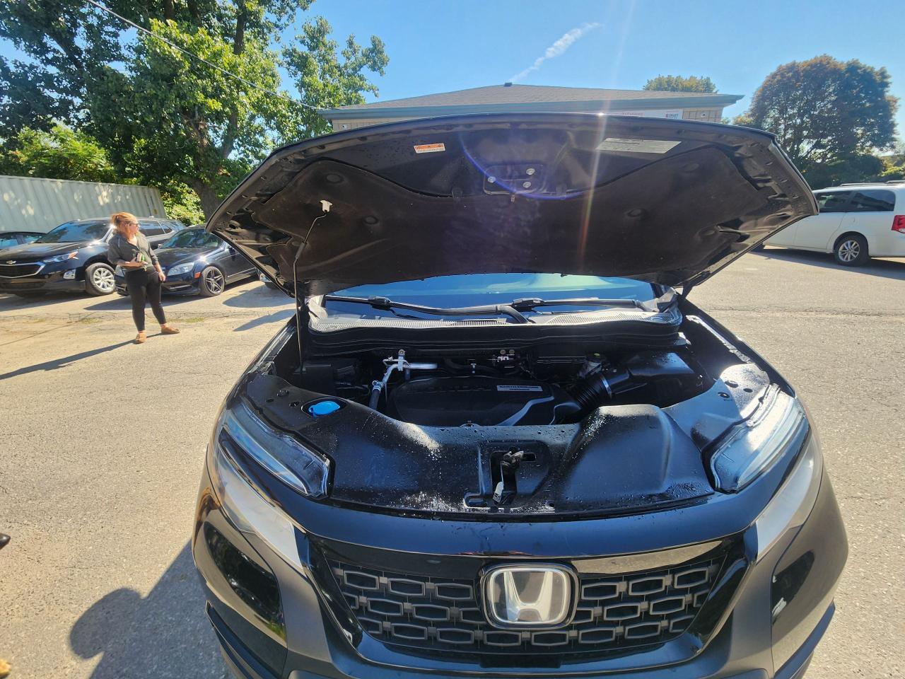 2019 Honda Passport Touring l Clean Carfax l No Accidents - Photo #17