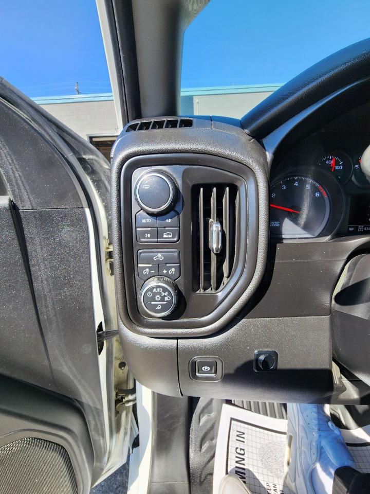 2020 Chevrolet Silverado 1500 Work Truck l Clean Carfax l One Previous Owner - Photo #21