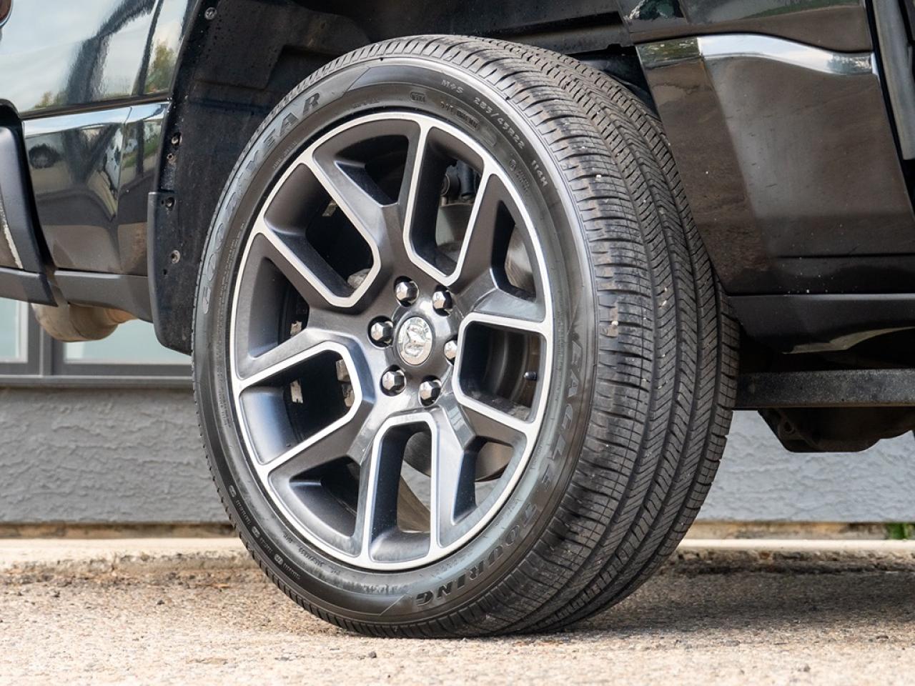 2023 RAM 1500 SPORT GT 4x4 CREW CAB 5.7 HEMI E-TORQUE Photo3