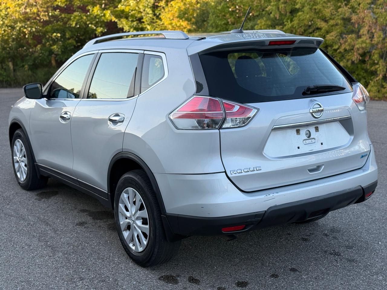 2015 Nissan Rogue SV - Photo #7