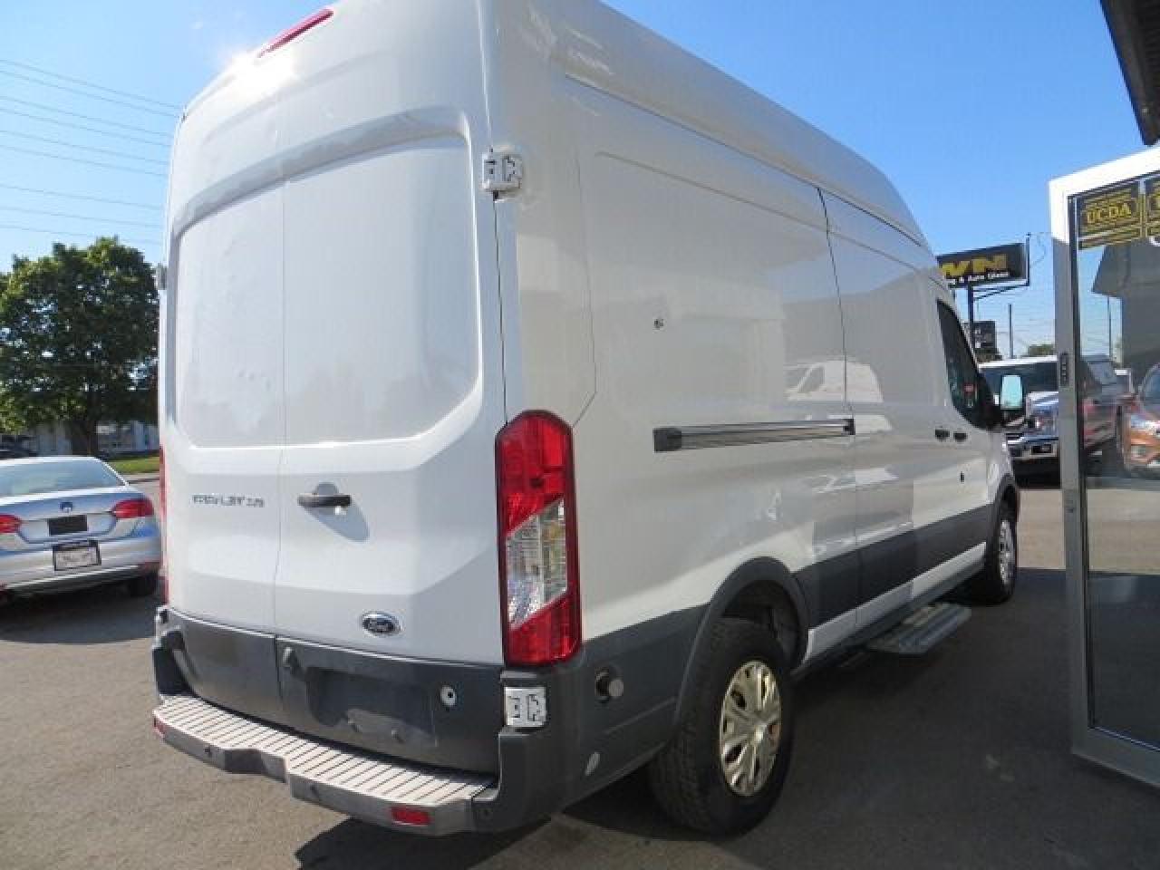 2019 Ford Transit CERTIFIED, 3.7L, HIGH ROOF T-350, 9500GVWR, 148" - Photo #7