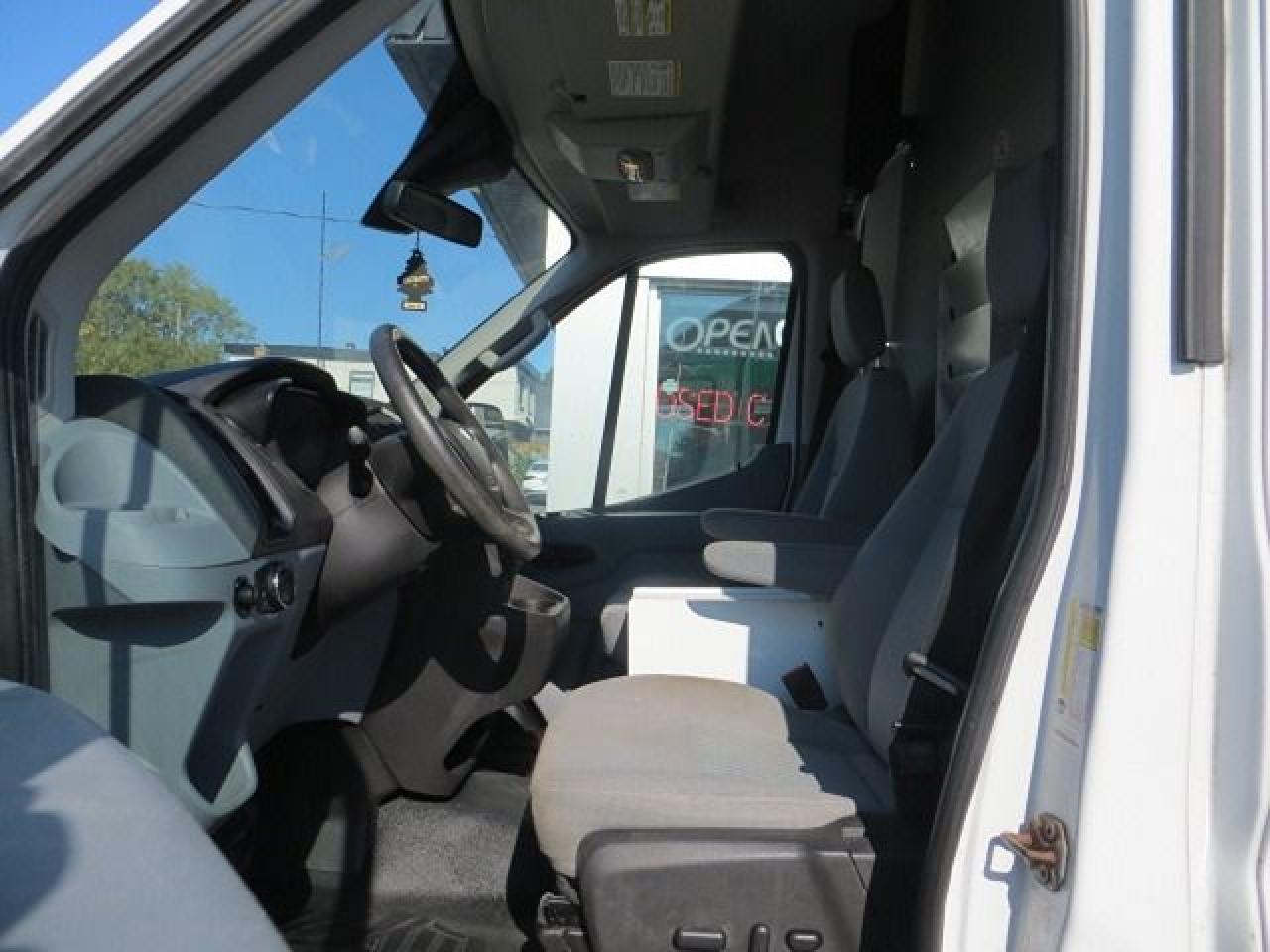 2019 Ford Transit CERTIFIED, 3.7L, HIGH ROOF T-350, 9500GVWR, 148" - Photo #11