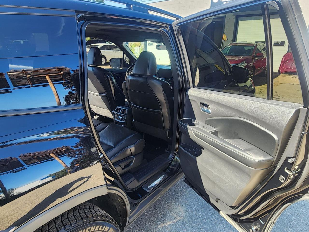 2019 Honda Passport Touring l Clean Carfax l No Accidents