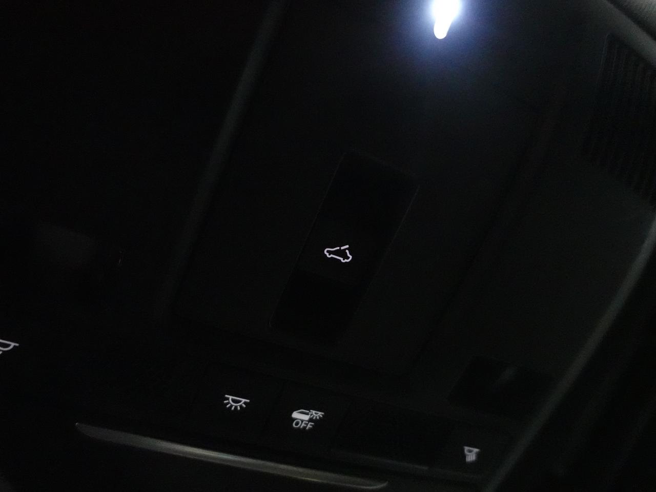 2023 Mazda CX-5 SIGNATURE | AWD | Nav | Leather | Sunroof | HUD