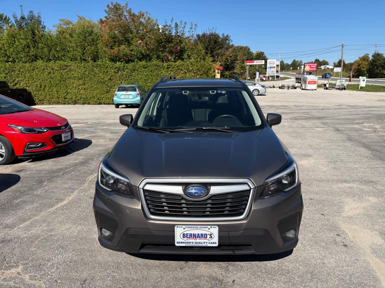 2021 Subaru Forester TOURING Photo2