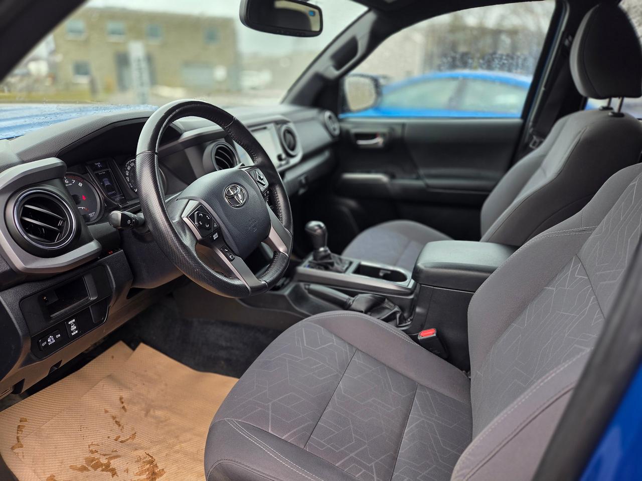 2016 Toyota Tacoma 4WD Double Cab V6 Auto TRD Sport Photo