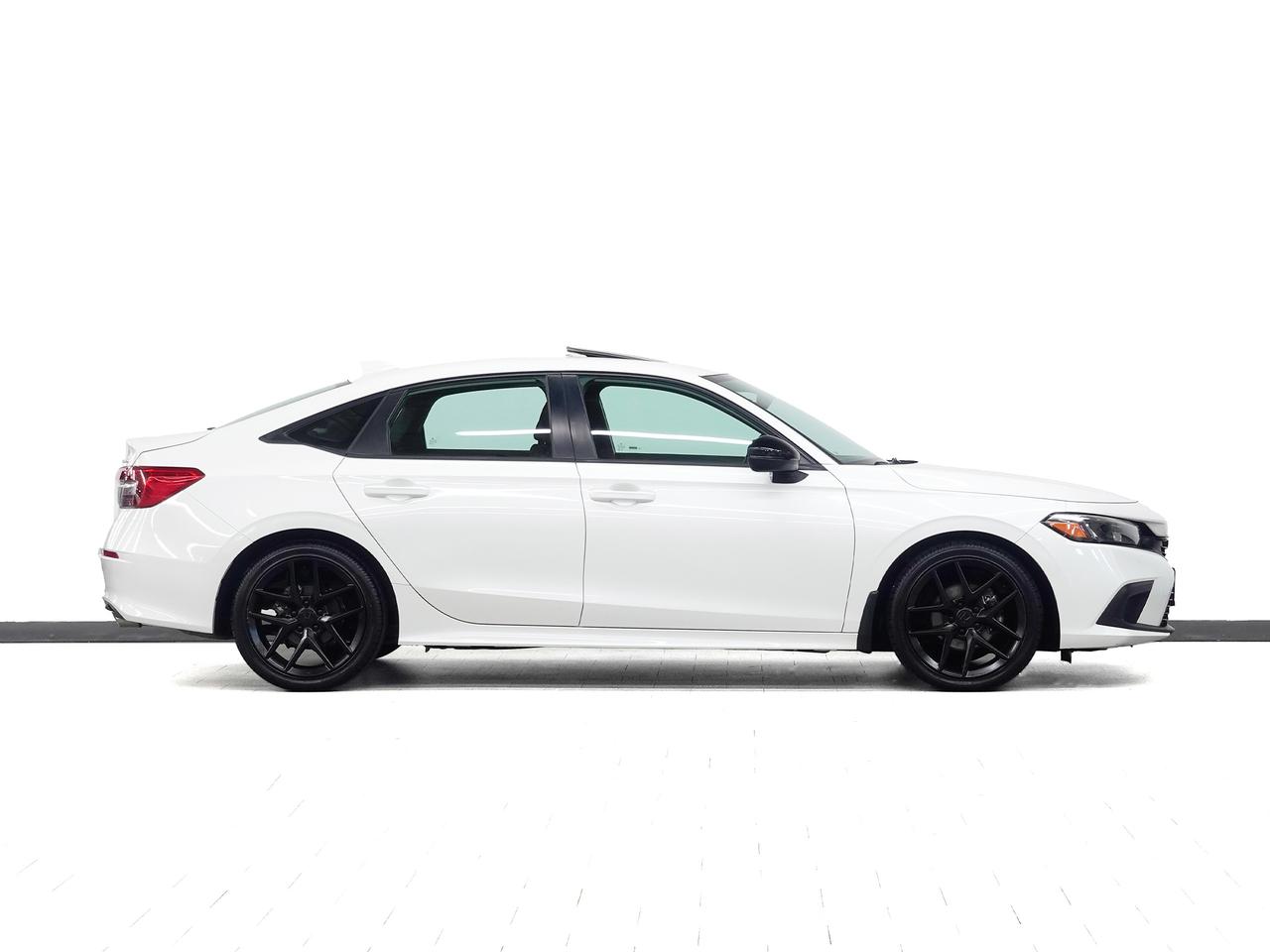 2024 Honda Civic SPORT | Sunroof | LaneWatch | ACC | BSM | CarPlay Photo