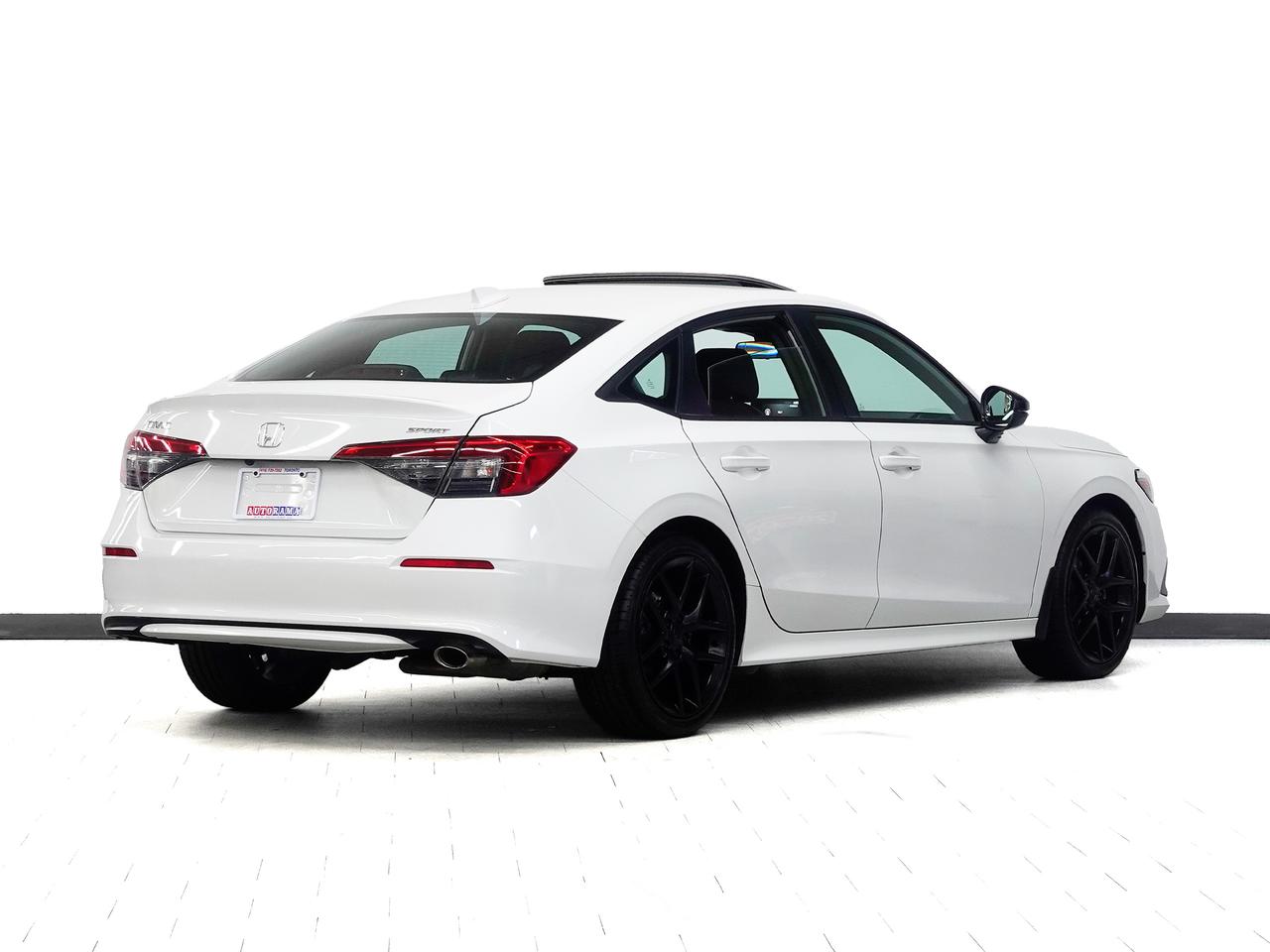 2024 Honda Civic SPORT | Sunroof | LaneWatch | ACC | BSM | CarPlay Photo