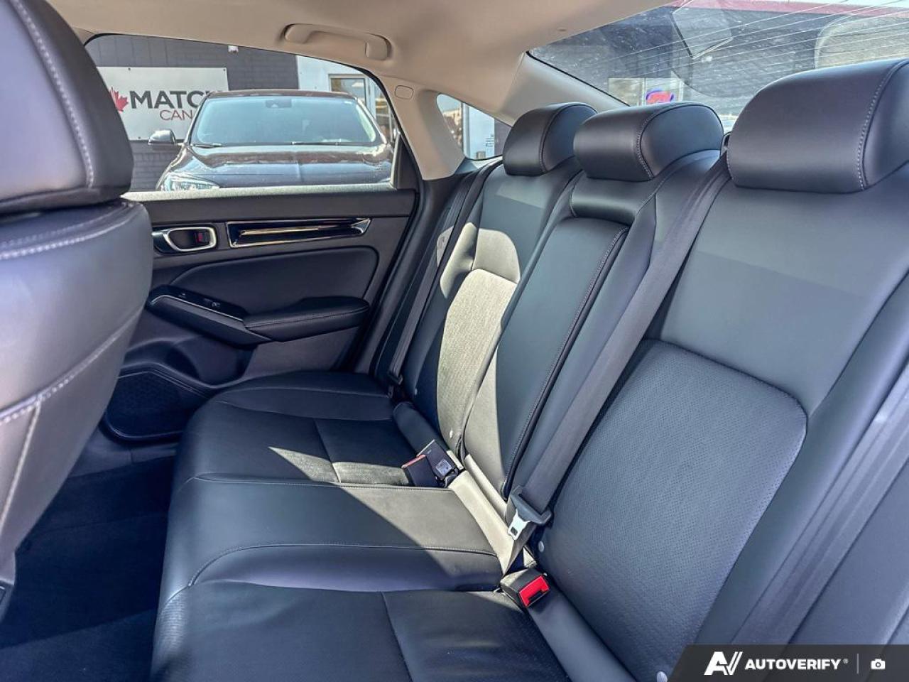 2022 Honda Civic TOURING / NO ACCIDENTS / NAV / SUNROOF / LEATHER - Photo #11