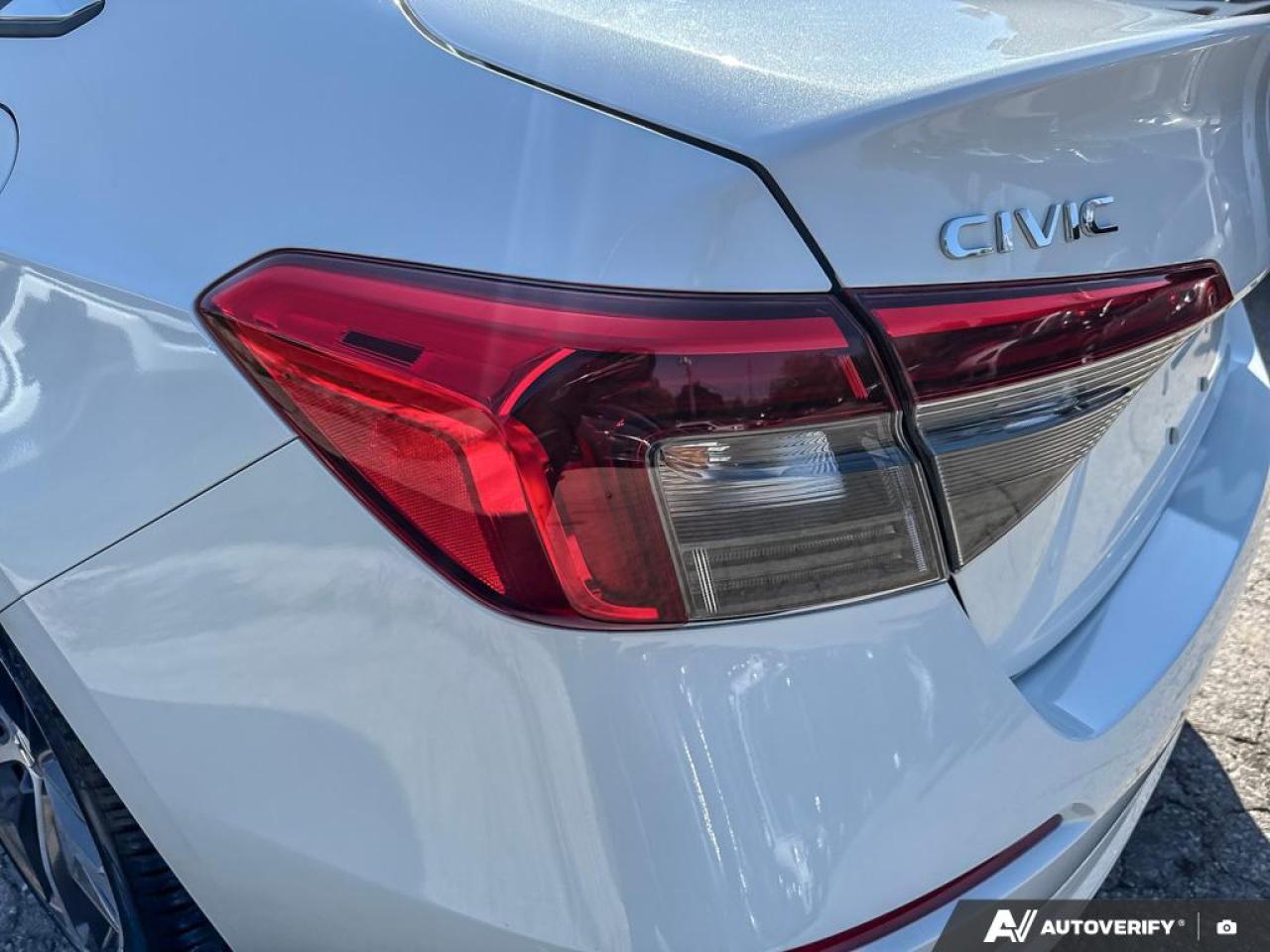 2022 Honda Civic TOURING / NO ACCIDENTS / NAV / SUNROOF / LEATHER - Photo #8