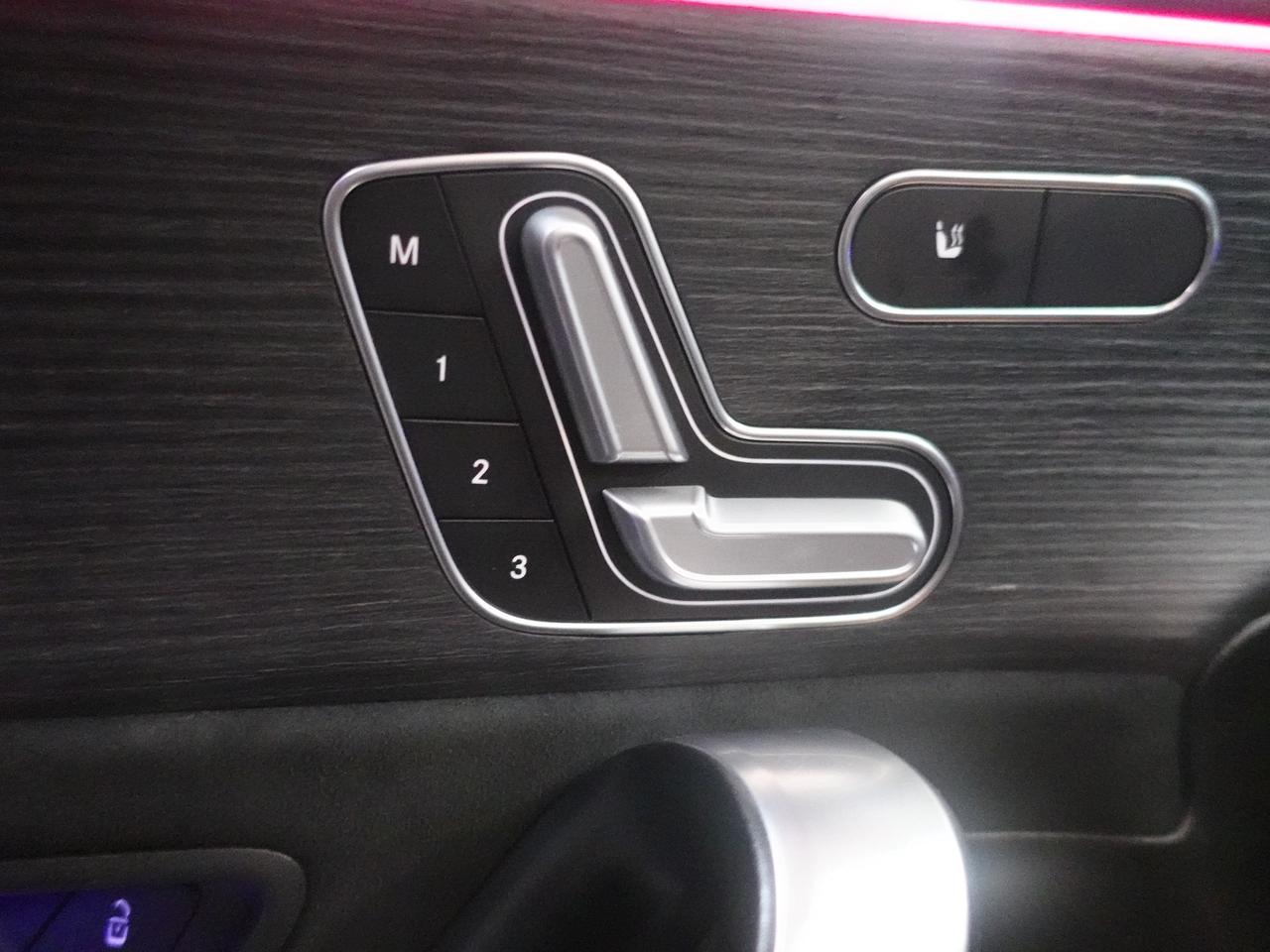 2020 Mercedes-Benz CLA-Class 4MATIC | AMG-Pkg | Nav | Leather | Pano roof | BSM Photo